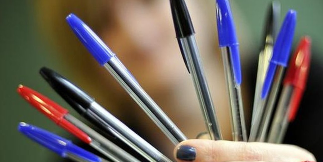 Bolsonaro no usará bolígrafos Bic "por ser marca francesa"