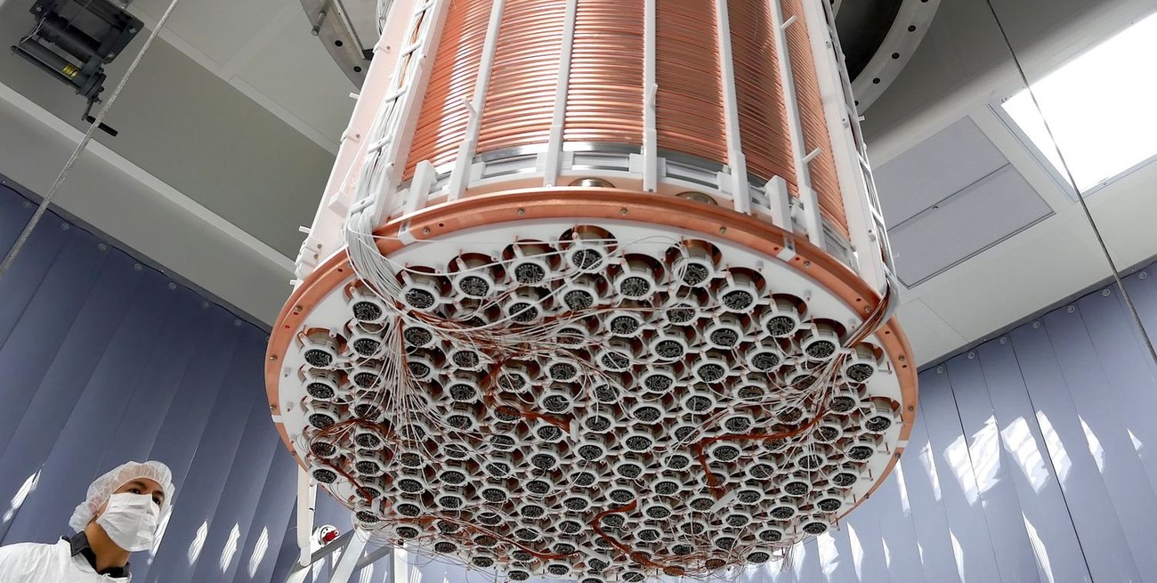 Detectaron una posible partícula de materia oscura