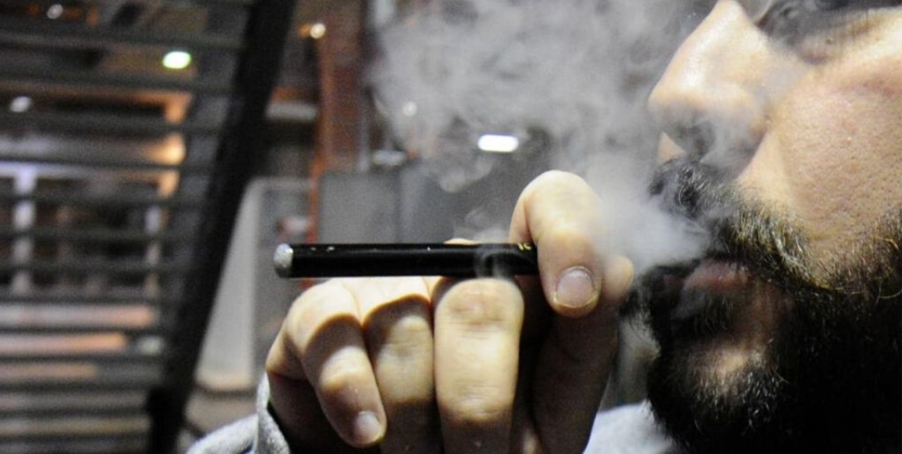 Advierten que el uso del cigarrillo electrónico no tiene ningún beneficio respecto del industrial
