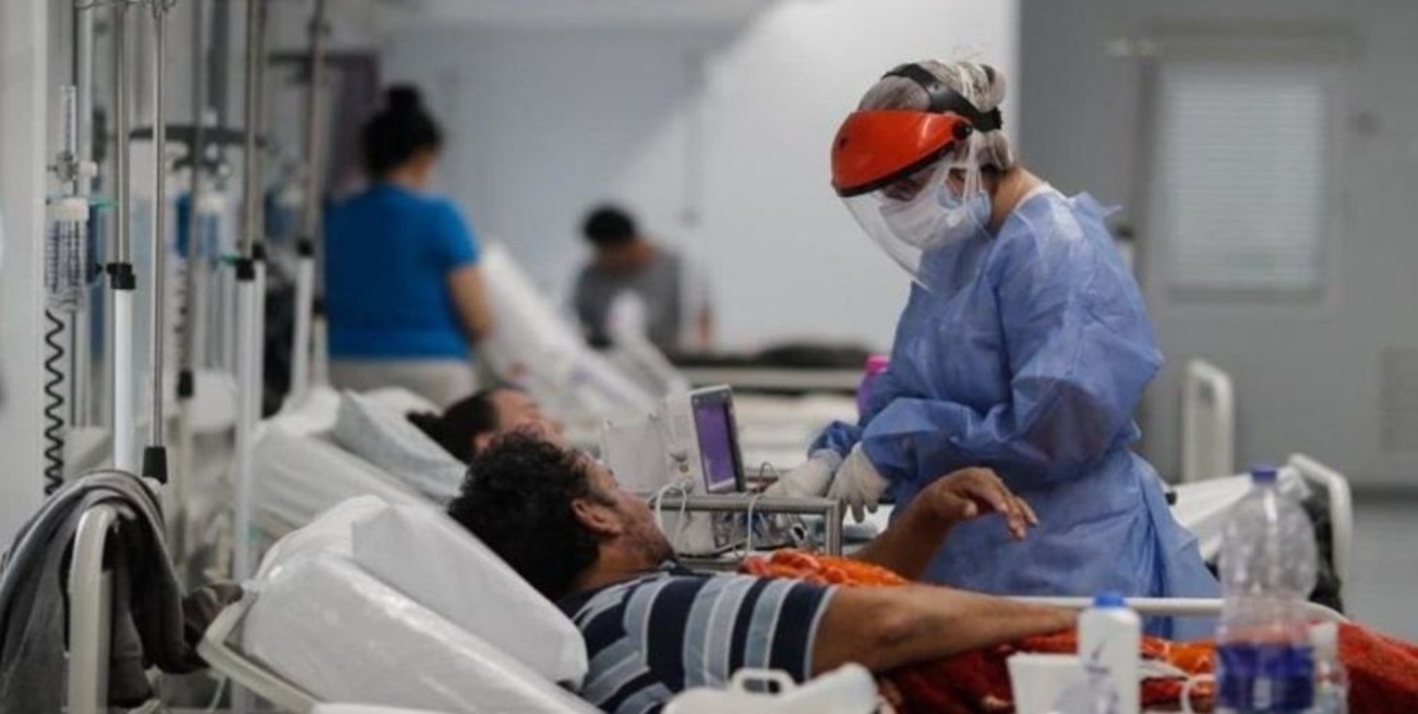 Crece la sobrecarga hospitalaria en Francia por el coronavirus 