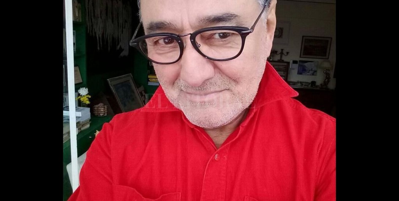 "El rasgo que define al teatro es su capacidad de resurgir"