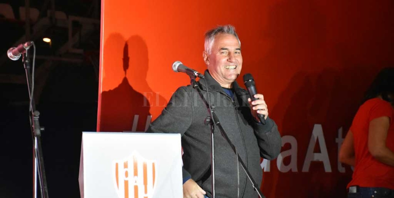 Unión sueña con Cavallaro más Bou