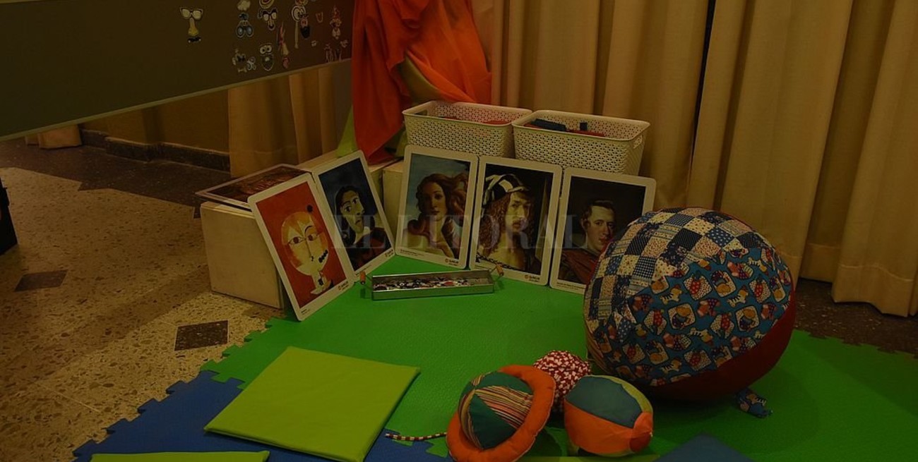 Surgir se despliega con toda su jerarquía en un nuevo formato itinerante