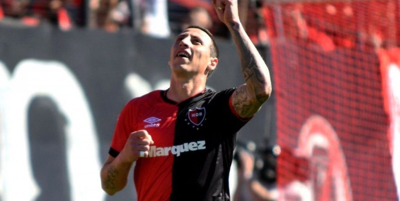 Newell's espera por Cristian Lema, quien sigue por ahora en Benfica