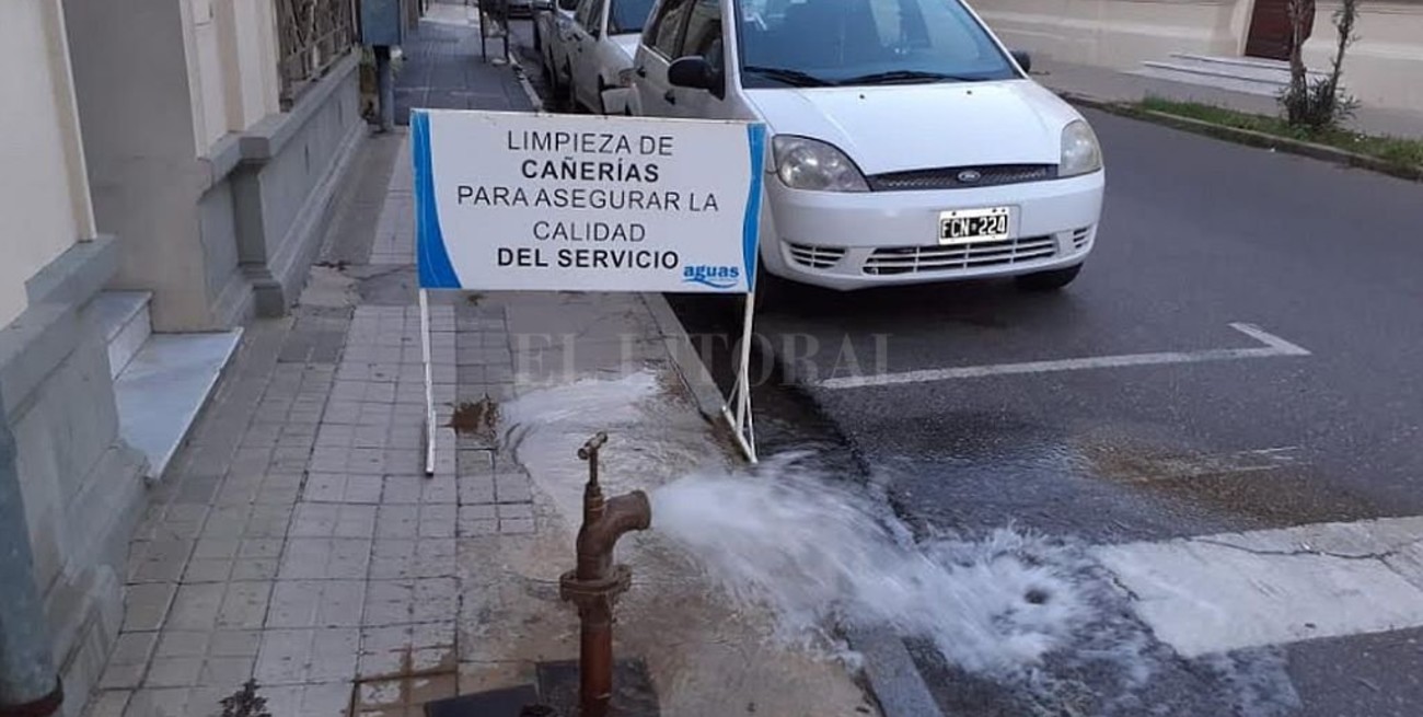 Se inició una limpieza preventiva de la red de distribución de agua potable