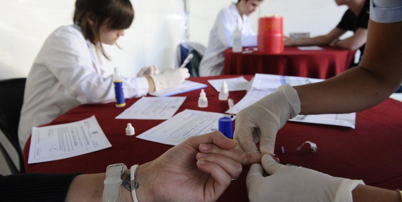 El Gobierno destinará 120 millones de pesos para comprar reactivos de VIH