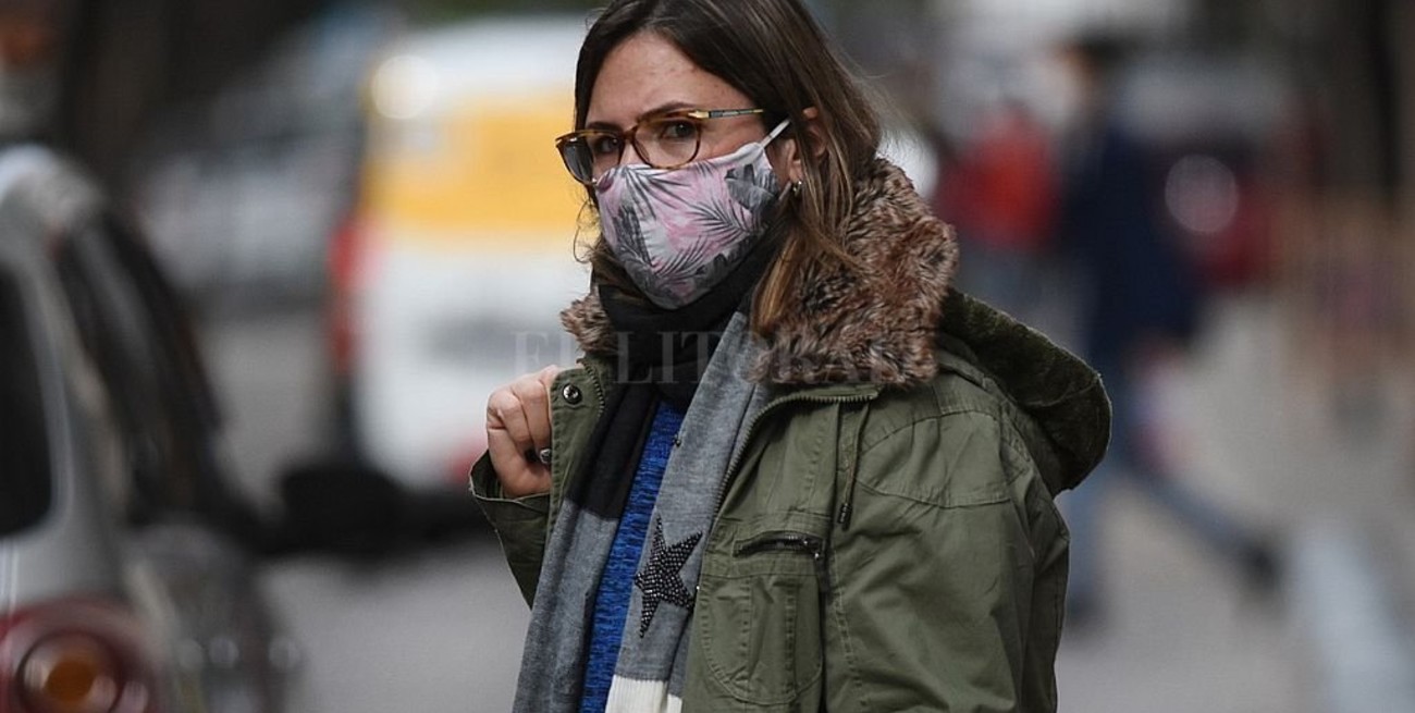 Récord por dos y curva sin tregua: otros 976 casos en provincia y 87 en la ciudad