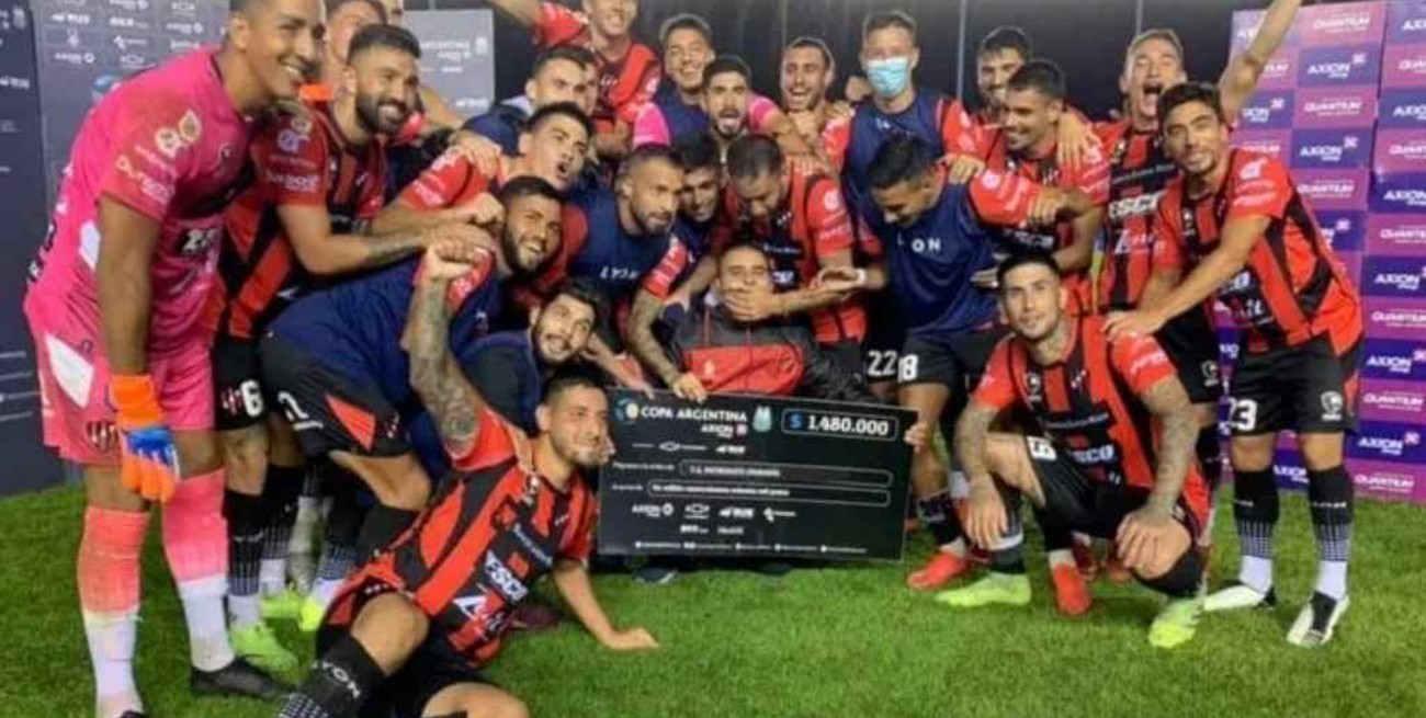 Patronato superó a Lanús por penales y pasó a octavos de final de Copa Argentina