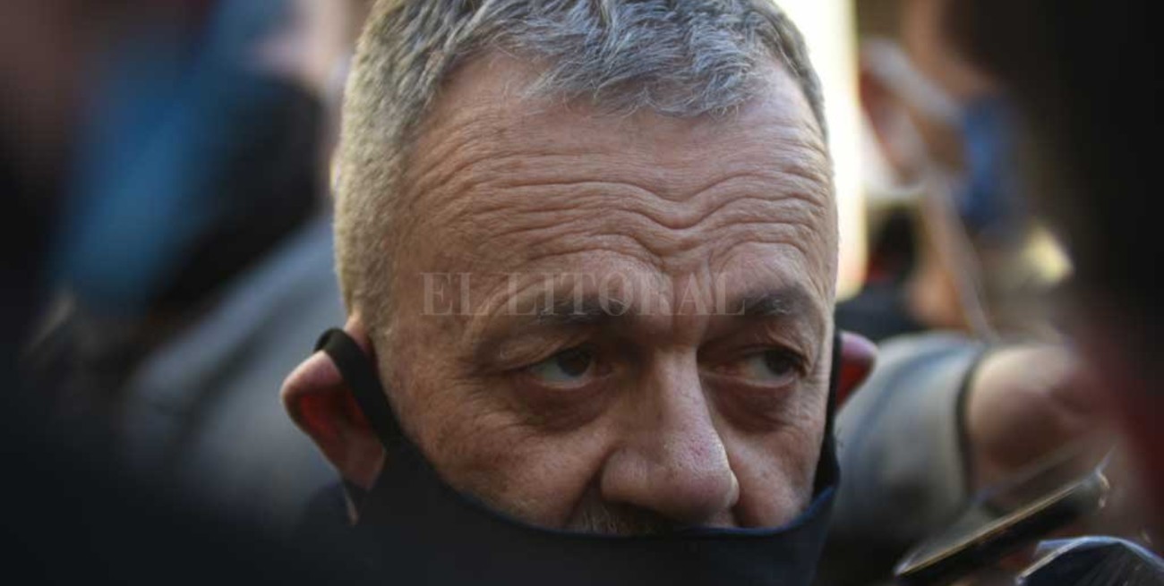 Sarnaglia fue citado por fiscales y  decidió pedir licencia como Jefe