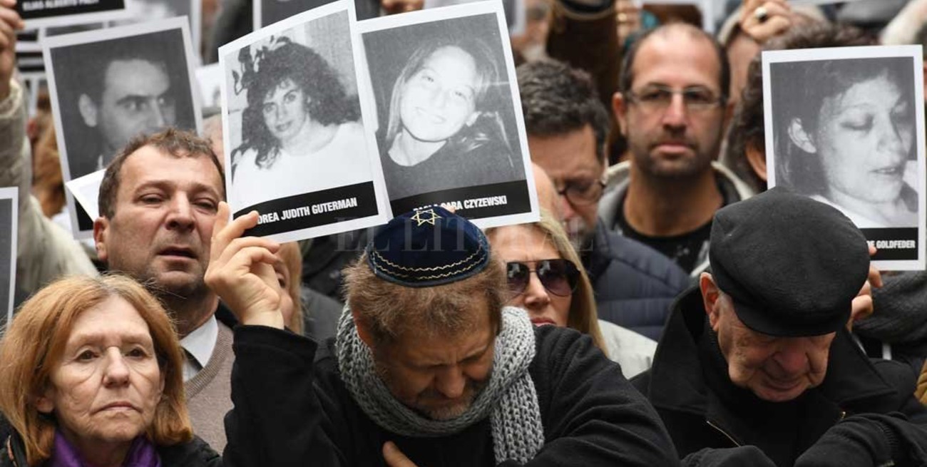 Estados Unidos acusa a un jefe de Hezbollah por el atentado a la AMIA