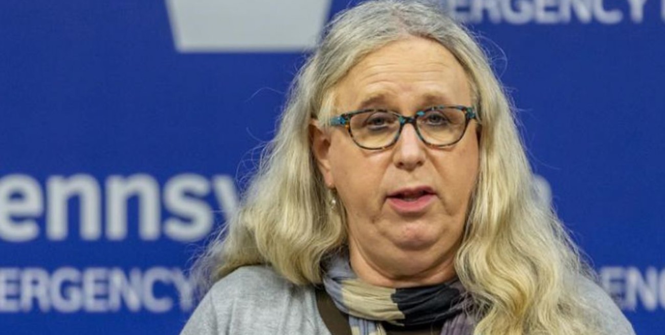 Joe Biden incorporó a la doctora transgénero Rachel Levine a su gabinete