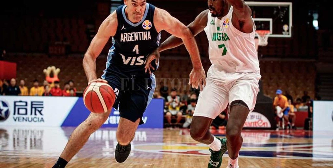 Argentina dio el segundo paso y venció a Nigeria