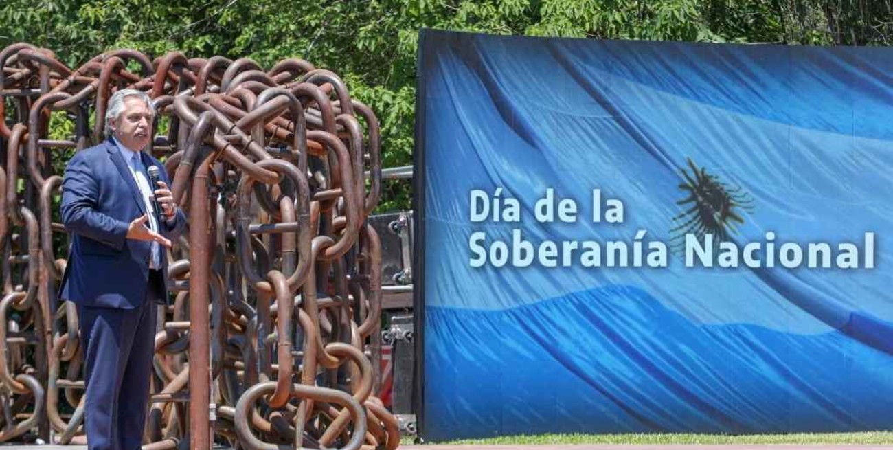 "Peleamos por la soberanía cultural, tecnológica, científica y alimenticia del país", dijo Fernández  