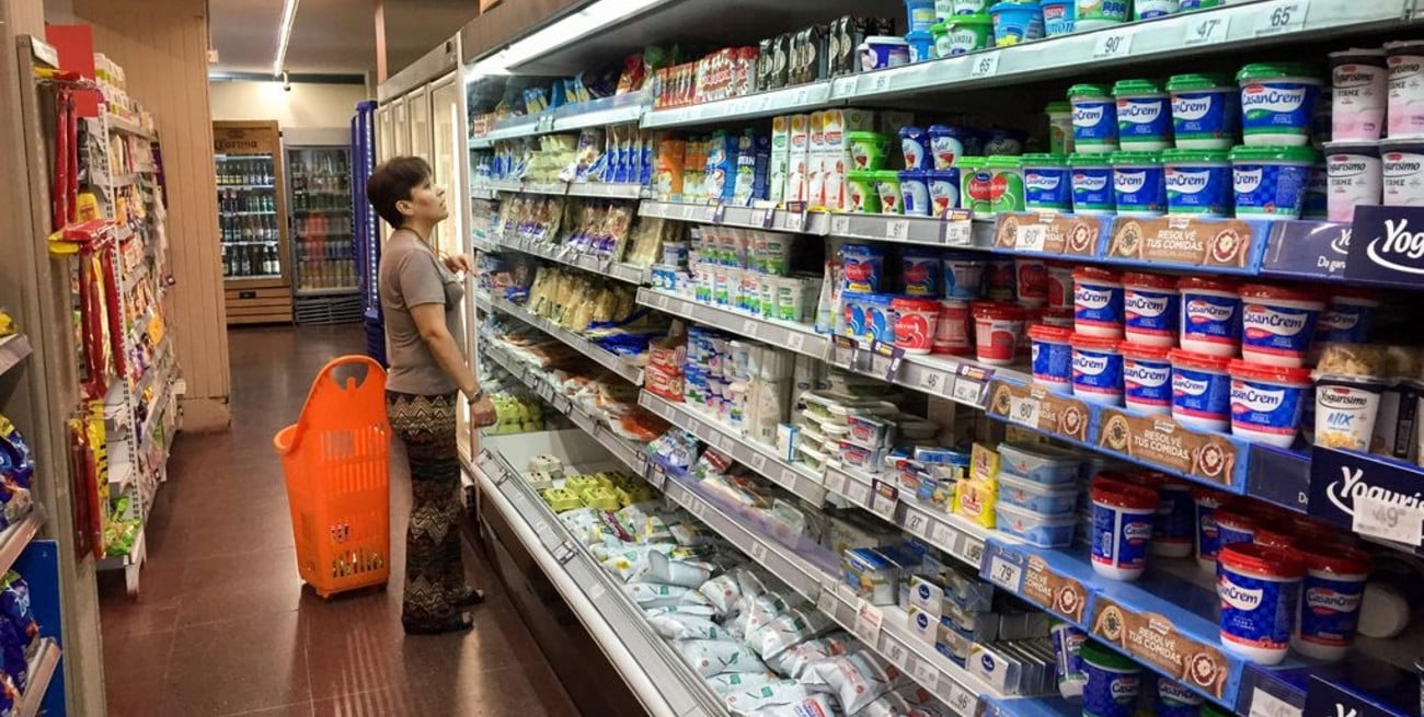 Amplían el reintegro del 15% por compras con débito para jubilados con la mínima y AUH