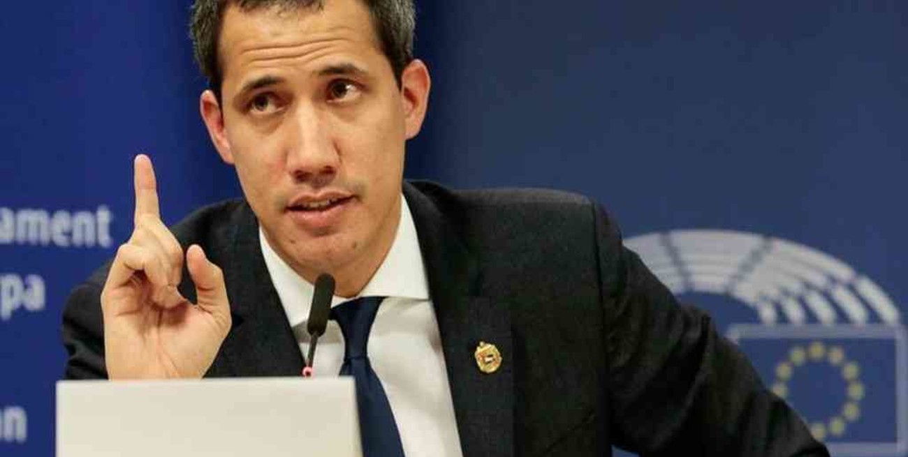 La Unión Europea está dispuesta a trabajar con Guaidó, pero evita tratarlo de "presidente"