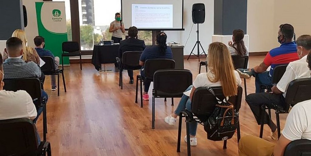 La Municipalidad de Santa Fe capacitó a los encargados de realizar el control de precios