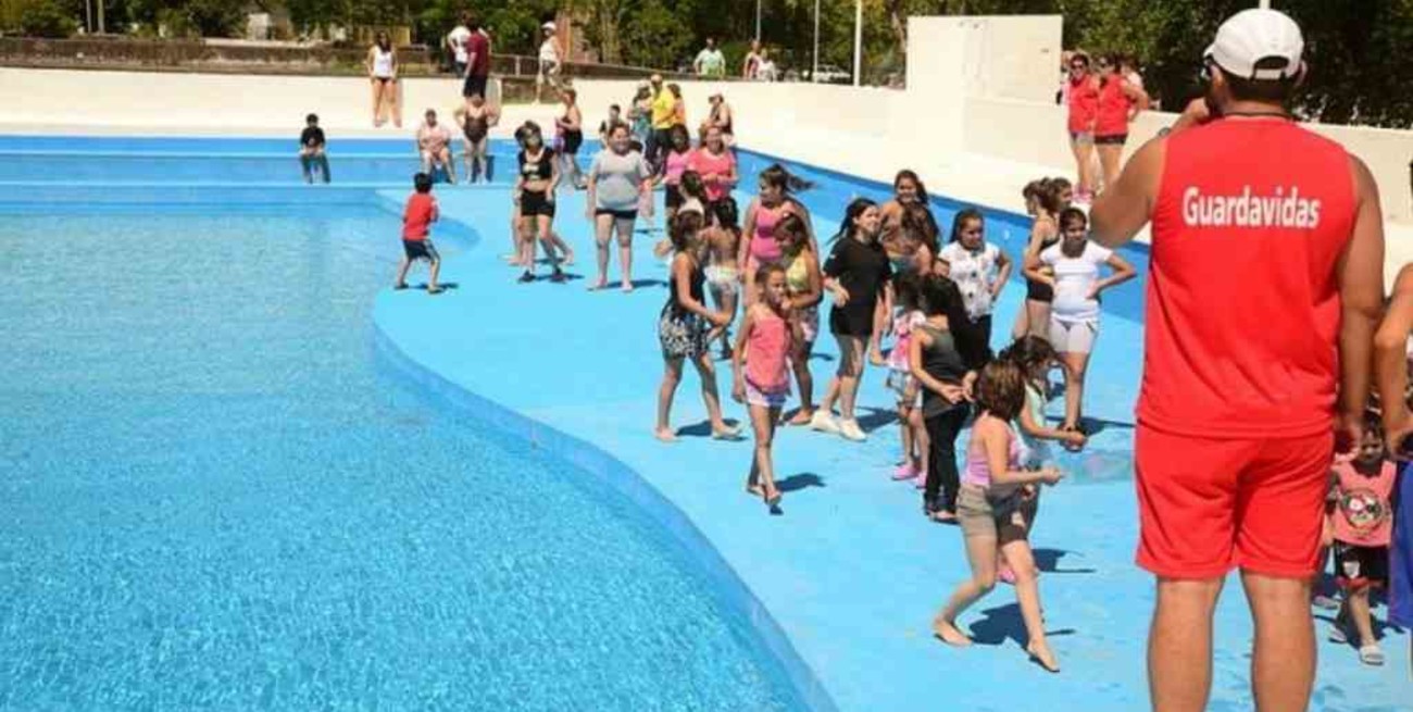 Paraná: autorizan piscinas recreativas, colonias de vacaciones, colaciones y más deportes