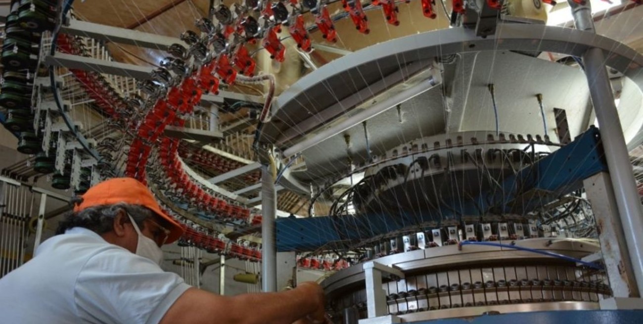 Hay dos millones de trabajadores de pymes que todavía no regresaron a la actividad