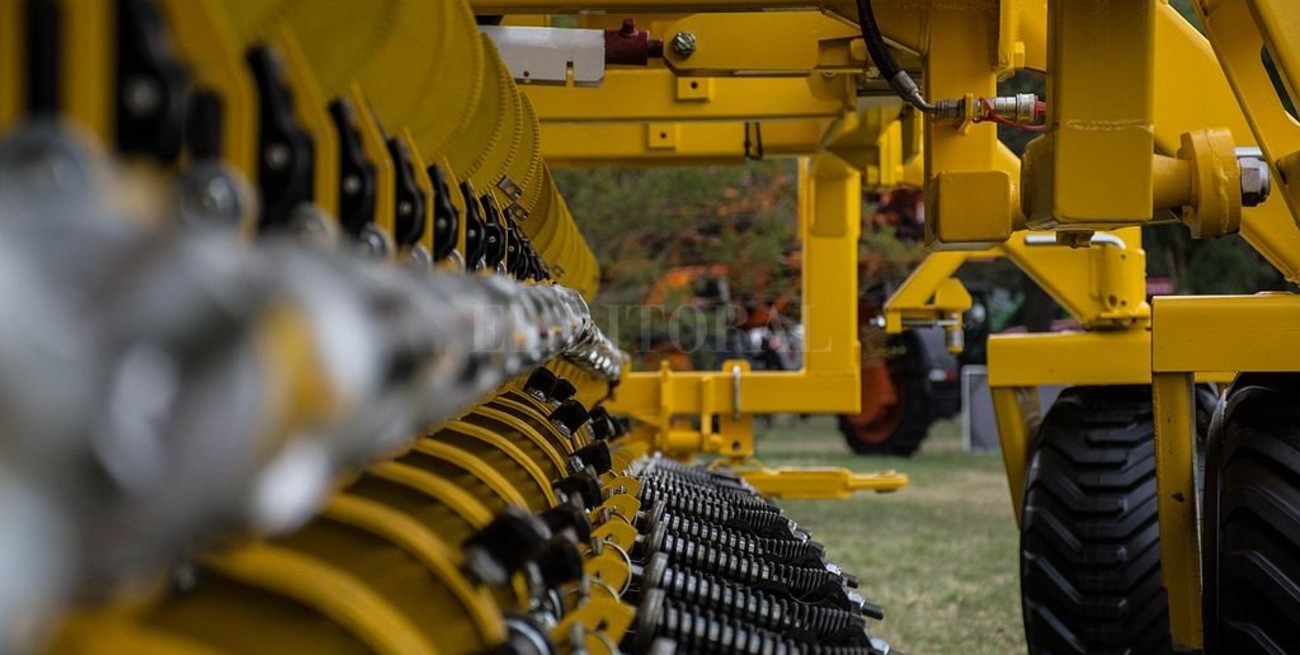 El Banco Santa Fe lleva a Expoagro su nueva línea para la compra de maquinaria agrícola a tasa subsidiada