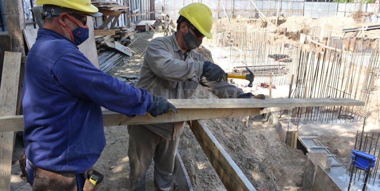 El Gobierno prorrogó hasta el 31 de diciembre la prohibición de despidos y suspensiones