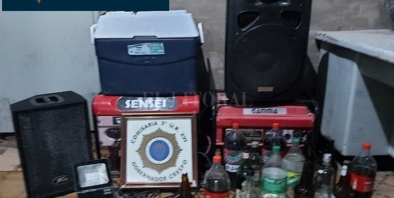 Fiesta clandestina en una escuela rural abandonada