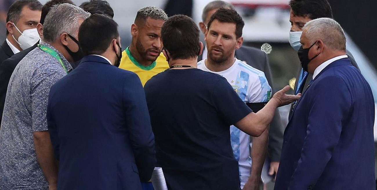 Brasil vs. Argentina fue interrumpido a los 5 minutos