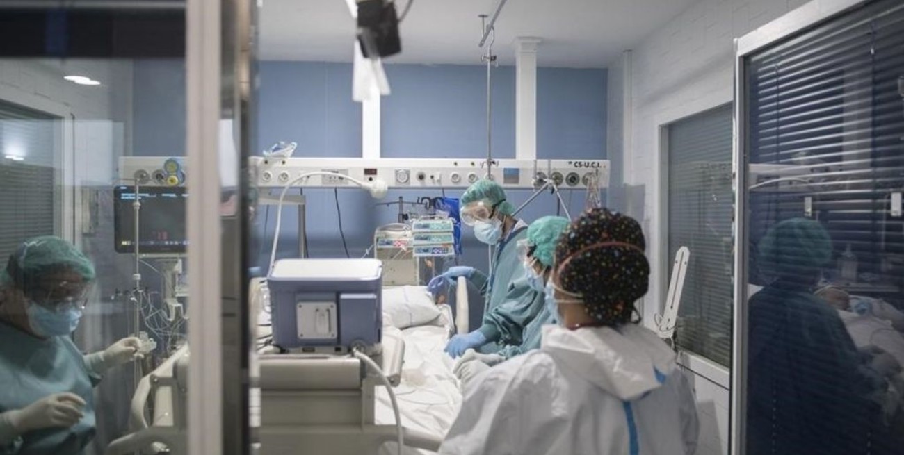 La OMS insta a la prevención para frenar la expansión de la cepa británica del coronavirus