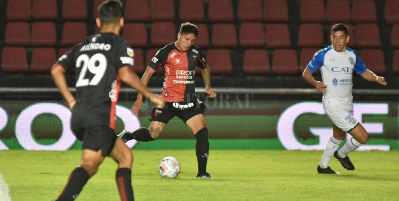 Farías: "Acá ganar un clásico es como ganar un campeonato"