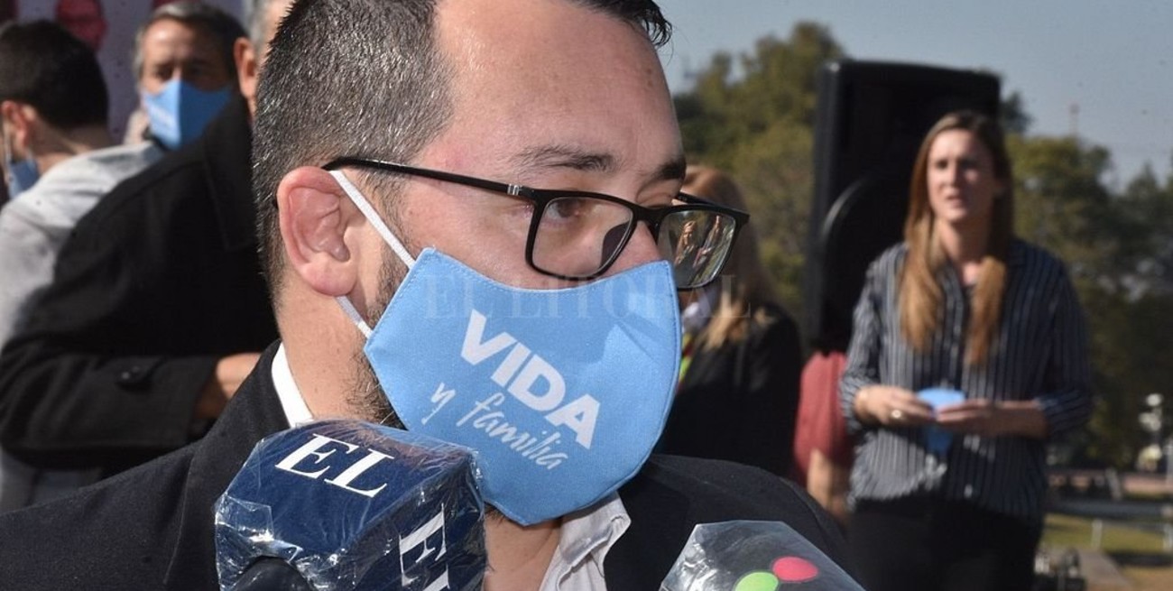 El partido Vida y Familia presentó su lista de precandidatos a concejales de la ciudad de Santa Fe