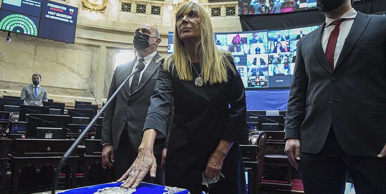 Vucasovich asumió la banca que dejó vacante Carlos Reutemann