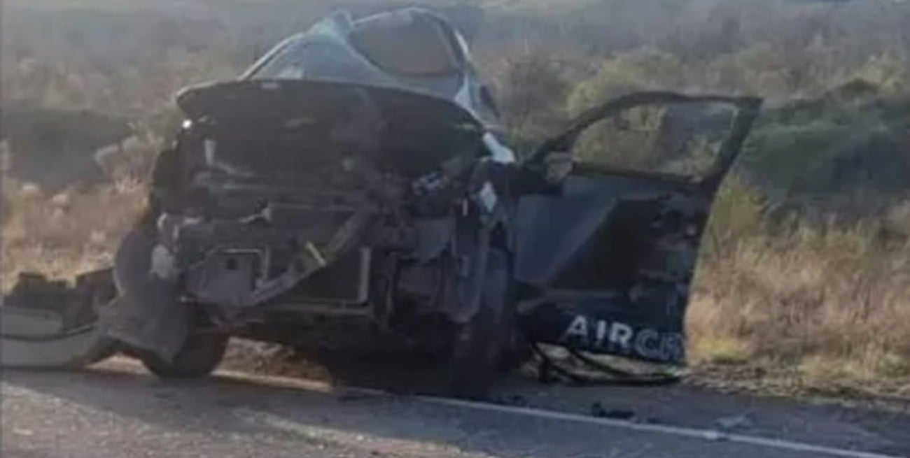 Fallecieron tres hermanitos en un choque frontal sobre la Ruta 22