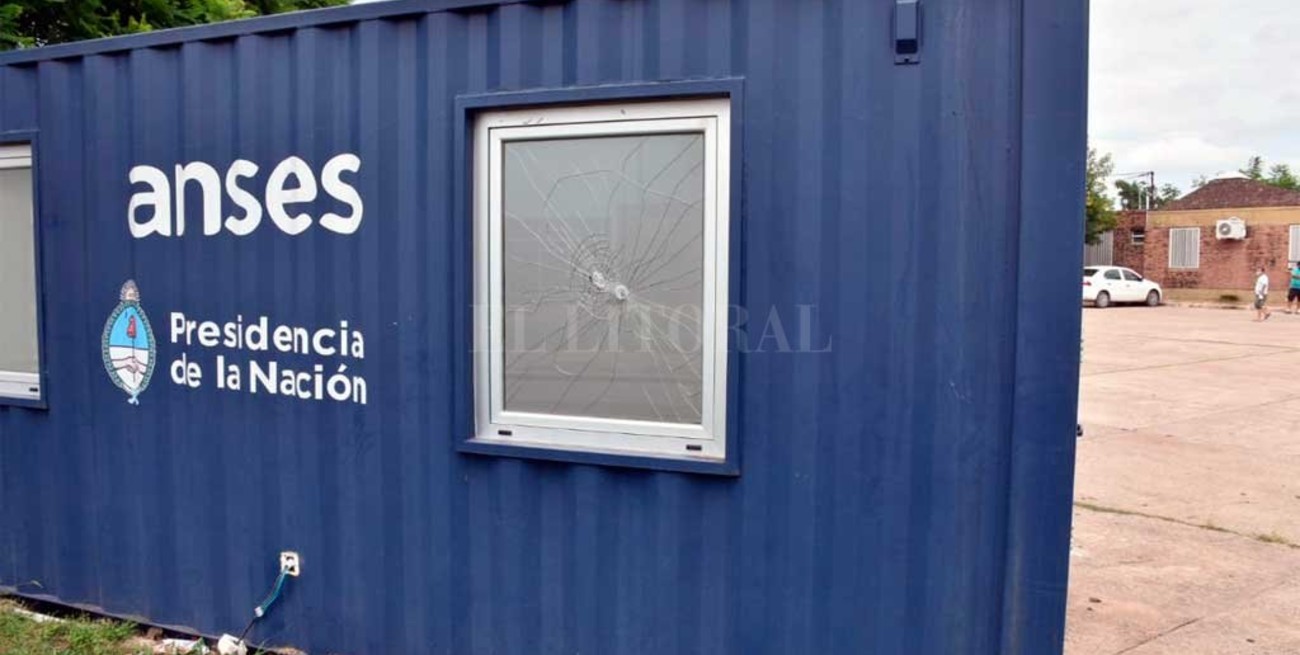 Encapuchados robaron en oficina de la Anses