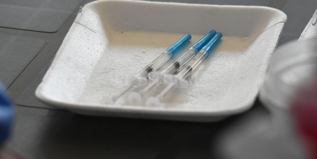 Proponen un fondo solidario para la compra de vacunas en Santa Fe