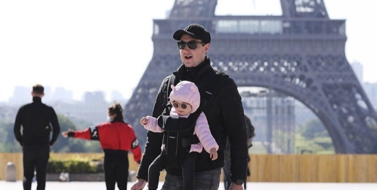 Francia pone fin al uso obligatorio del barbijo y el domingo levanta el toque de queda 