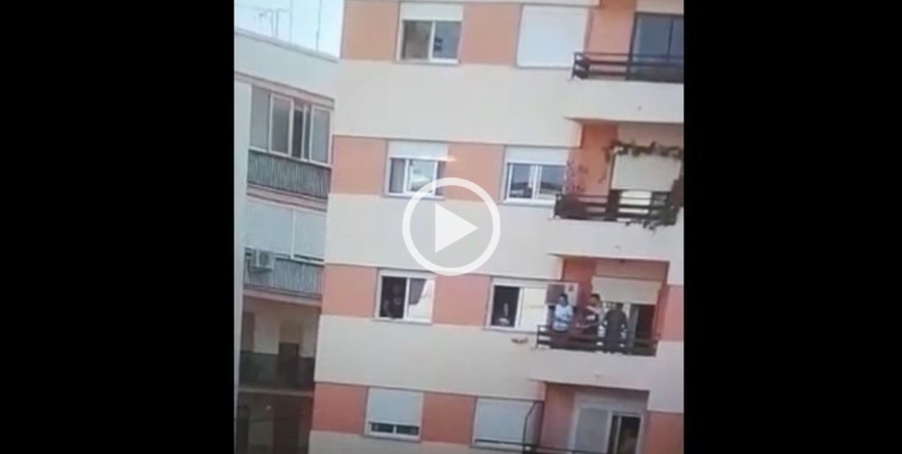 Video: Un santafesino en España hizo cantar a todo el barrio "Soy Sabalero" en el aniversario de Colón