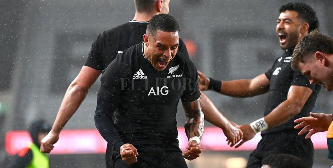Los All Blacks le ganaron a los Wallabies y se quedaron con la Bledisloe Cup