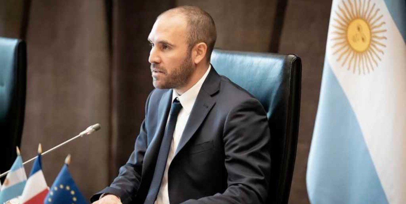 Economistas coinciden en los problemas que se perciben en la política económica  