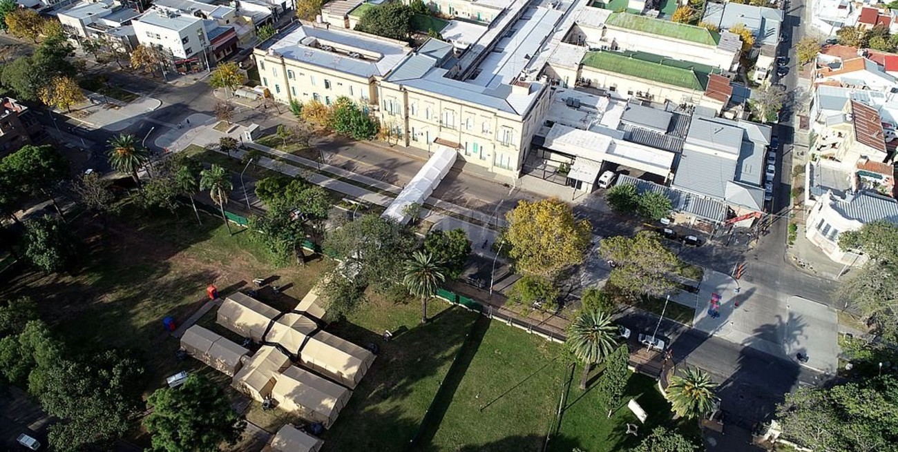 Manga en Av. Freyre: comerciantes se reunieron con el director del hospital Cullen