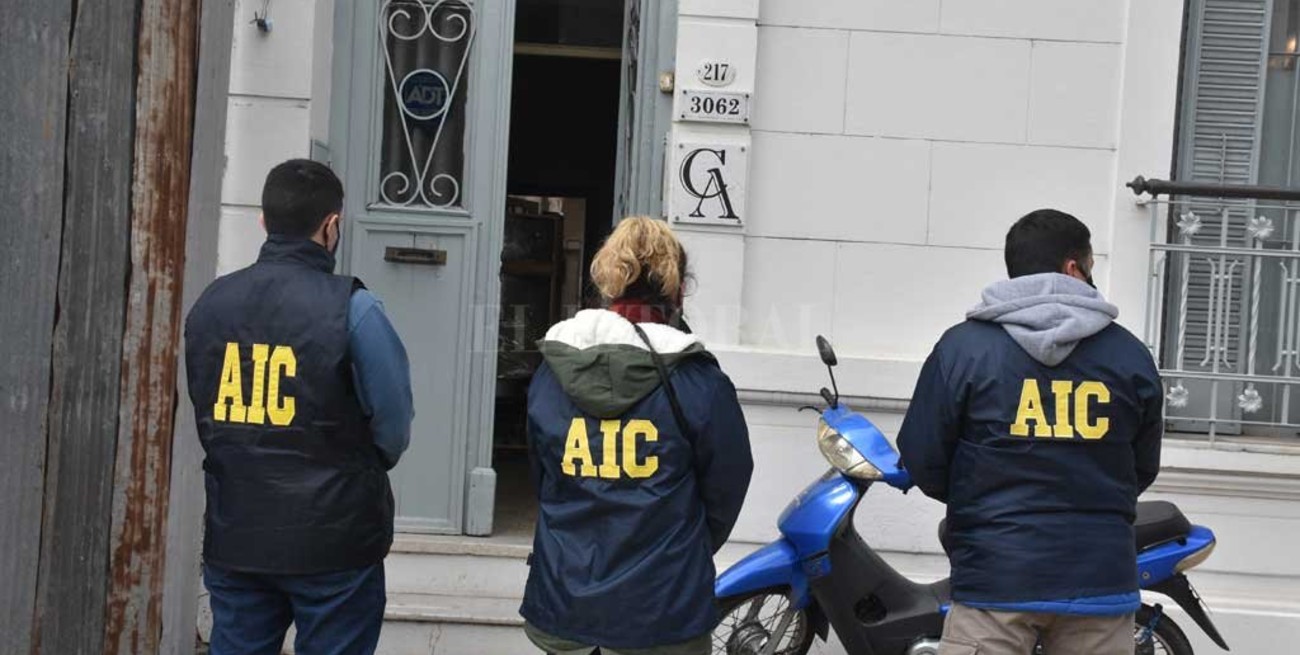 Investigan si médicos de la clínica clandestina trabajan para el Estado