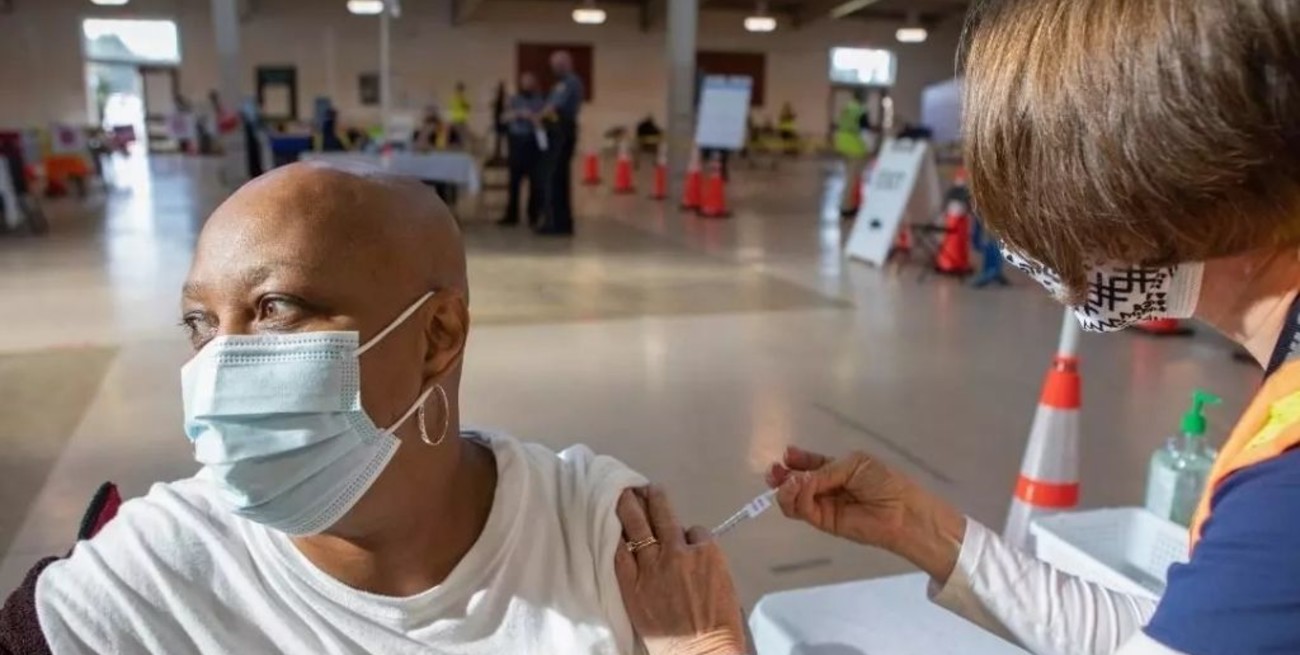 Estados Unidos ya inmunizó completamente contra el coronavirus a 100 millones de personas