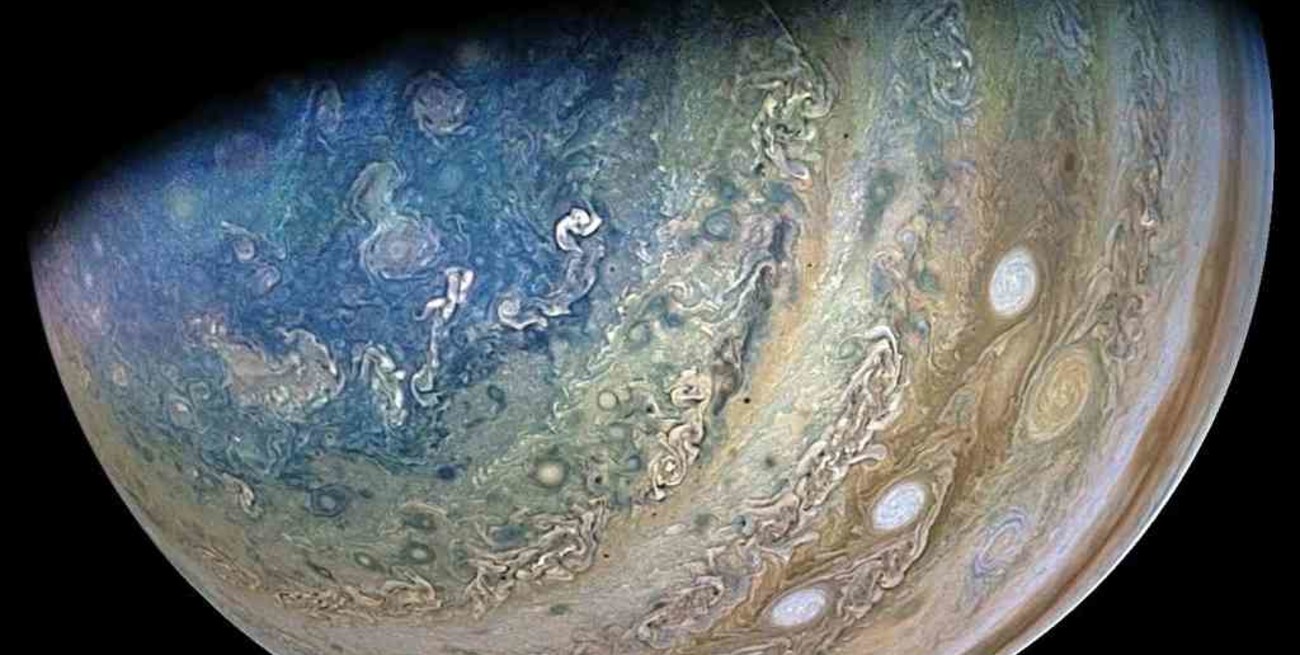 La NASA descubrió indicios de vapor de agua en la luna de Júpiter