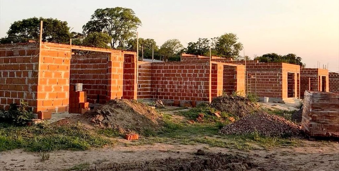 "Lote Propio": firmaron convenios para construir viviendas en el departamento La Capital