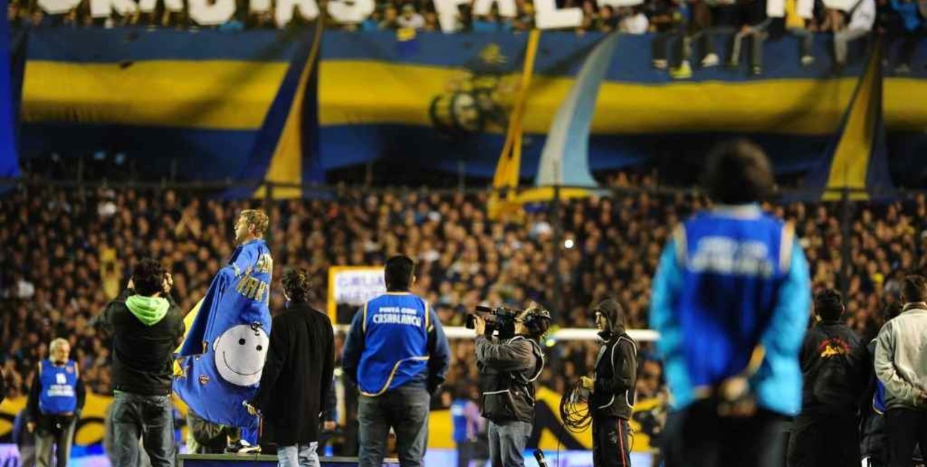 Hace 10 años, Palermo se llevaba un arco de La Bombonera 