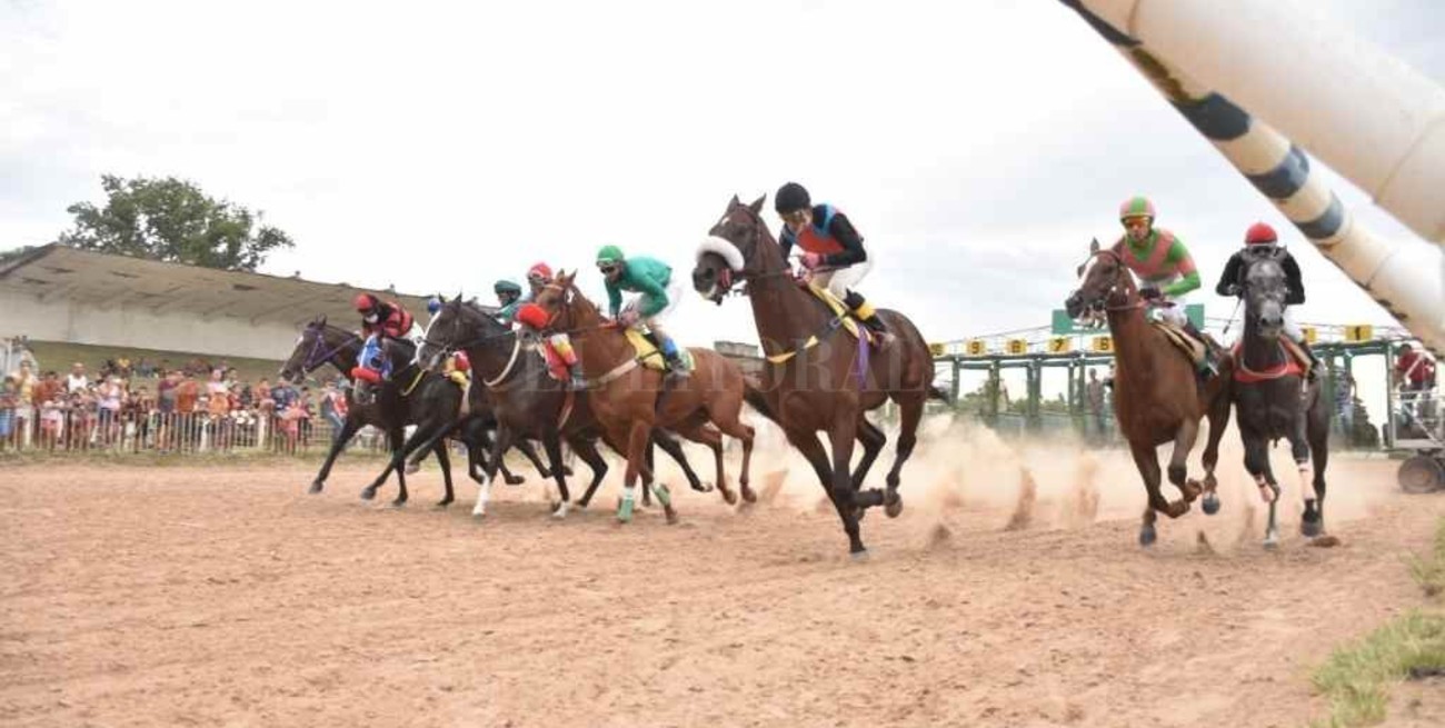 Turf: se corrieron diez competencias  