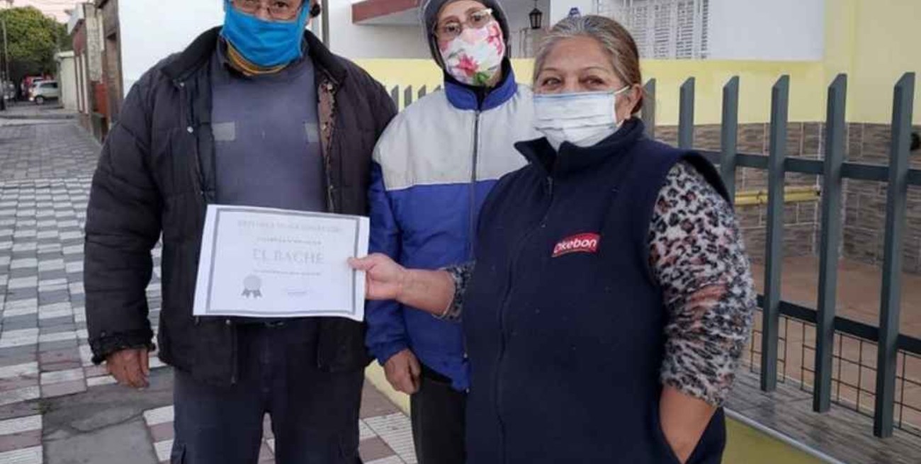 Diploma de graduación para un bache en Córdoba