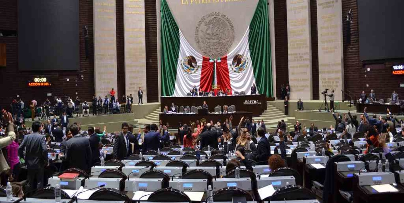 México: 22 miembros del Senado dieron positivo de coronavirus