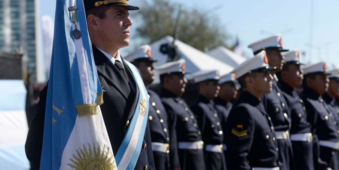 Las Fuerzas Armadas recibirán un aumento salarial