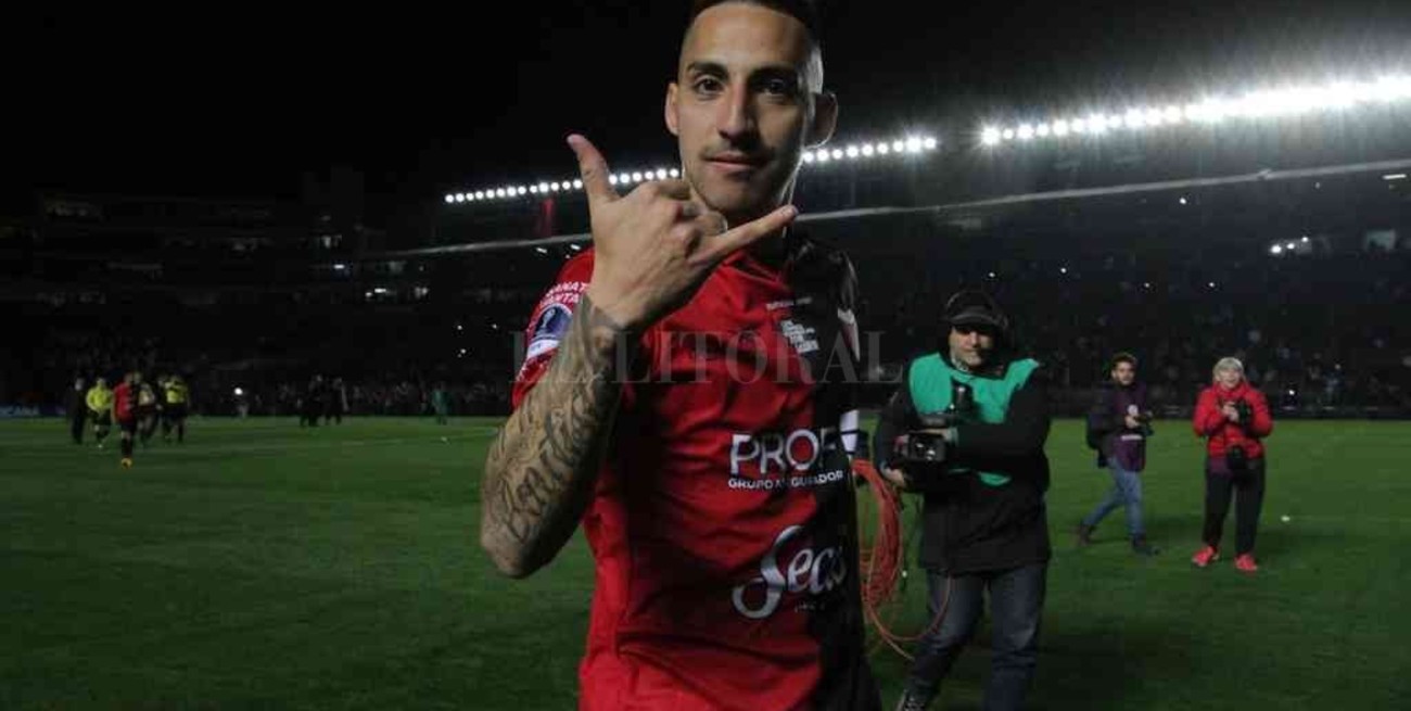 Colón ya prepara el vuelo de repatriación para Javier Correa