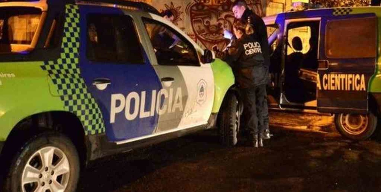 Horror en La Plata: una familia apareció muerta dentro de su vivienda