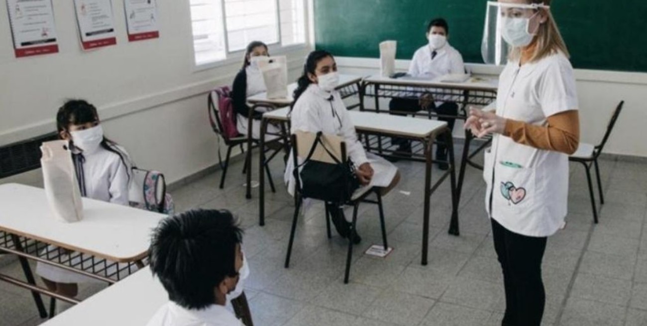 Córdoba: la Unión de Educadores exige vacunación total para continuar la presencialidad